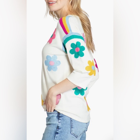 NWT APNY Gerber Daisy Embroidered Three-Quarter Sleeve Sweater Size Small - Picture 3 of 6